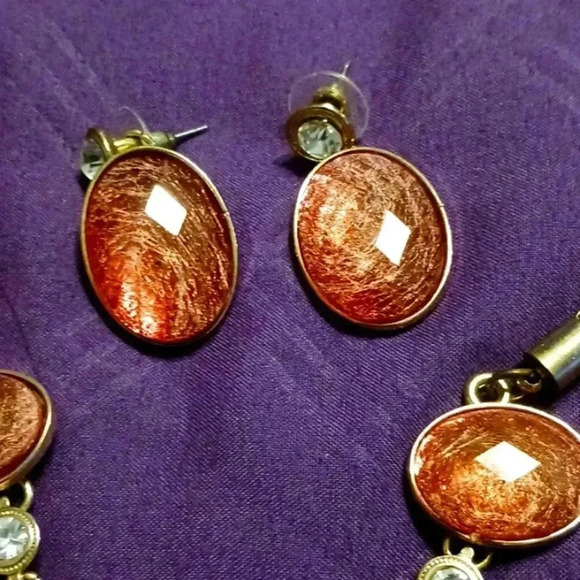 A very unique  beaded pearl necklace..copper color. - Picture 4 of 4